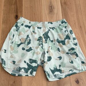 Legends Bishop Men’s Athletic Shorts in Pistachio Camo
